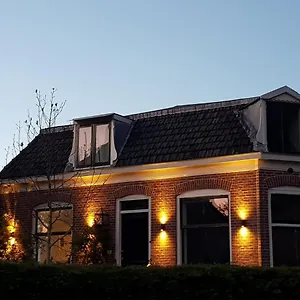 https://villa-amsteldijck-8km-from-amsterdam.amsterdamhotelsnl.com