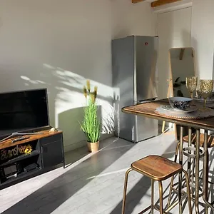 Apartment Queens Romantic Beachhouse, Zandvoort